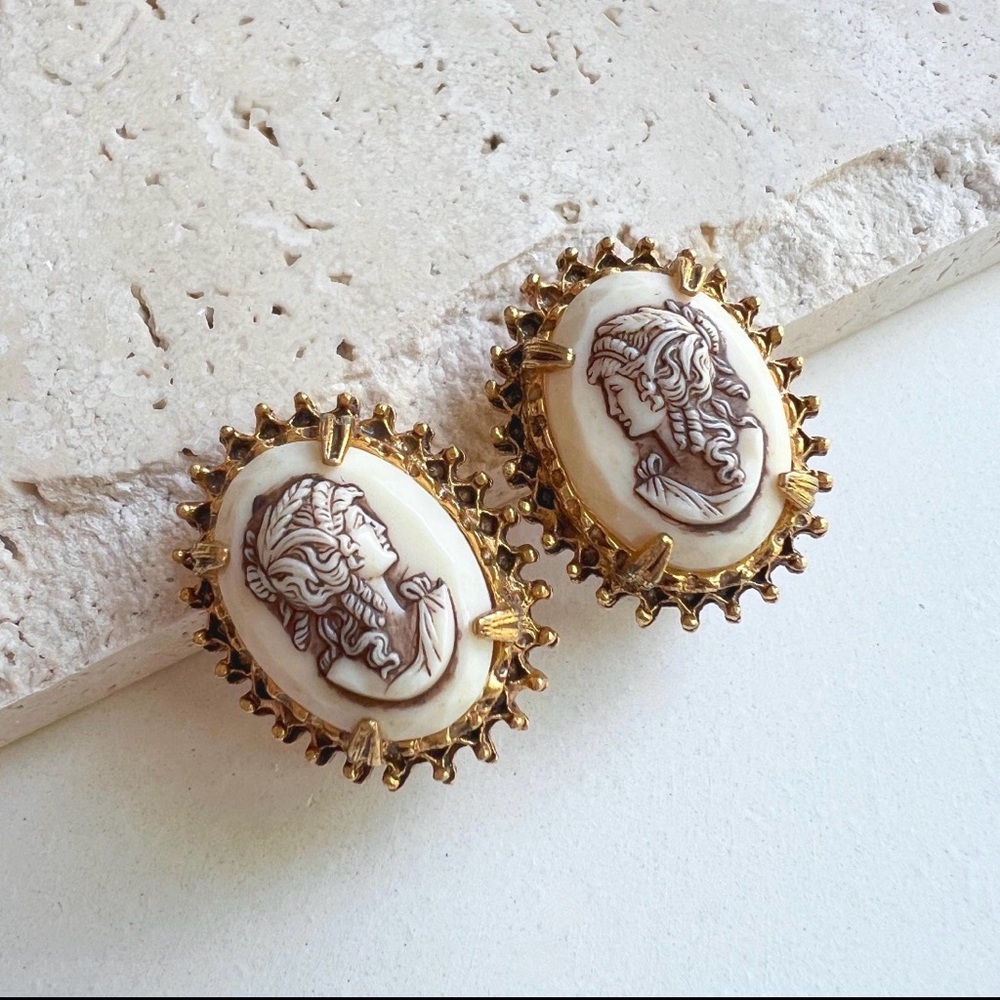 Gold and Cream Cameo Clip-On Earrings - Classic Profile Design
